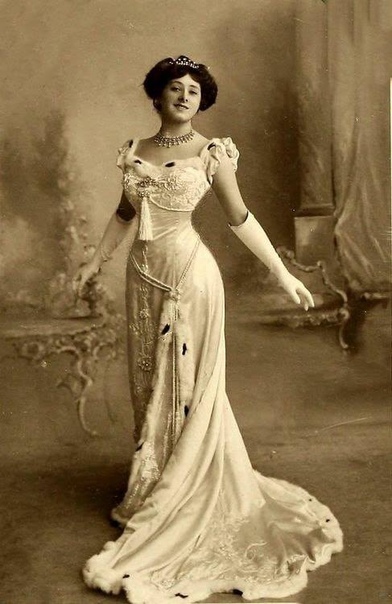 Английская певица и актриса Эдвардианской эпохи Лили Элси. 