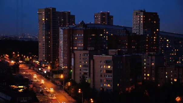 Где в пригороде Москвы жить хорошо: лучшие города-спутники столицы В нынешней экономической ситуации перед людьми часто встает выбор где лучше жить - в маленькая квартире в пределах МКАД или в