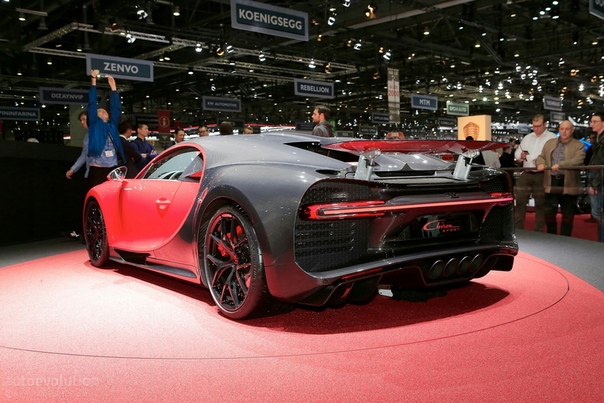 Обзор : Bugatti Chiron версия Sport (2018г.) Макс. скор - 420 км/ч 0-100 = 2.5 cек Мощь 1500 л.c. Вес: 1977 кг. Цена ~ 211 200 000 руб.