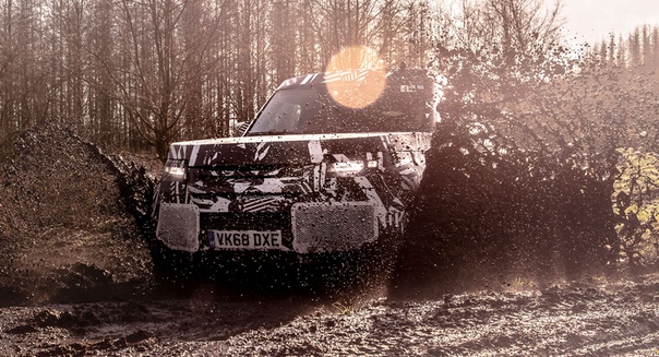 Новый Land Rover Defender: финальная стадия испытаний Фото: компания Land RoverСегодня компания Jaguar Land Rover отмечает самостоятельно изобретенный «Всемирный день Ленд Ровера» (World Land